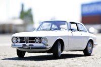 Click image for larger version

Name:	alfa 1750.jpeg
Views:	50
Size:	380.3 KB
ID:	2345617