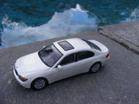 Click image for larger version

Name:	BMW 745i E65 - MINICHAMPS 1-43 8.JPG
Views:	13
Size:	1.35 MB
ID:	3091606