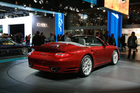 Click image for larger version

Name:	23-porsche-911-turbo-live.jpg
Views:	105
Size:	727.2 KB
ID:	1087667