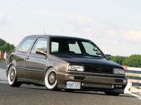 Click image for larger version

Name:	eurp_0710_01_z+1995_vw_gti_vr6+frontal_view.jpg
Views:	72
Size:	44.6 KB
ID:	1212207