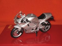 Click image for larger version

Name:	Triumph Daytona 955i -1.jpeg
Views:	52
Size:	140.1 KB
ID:	1521816