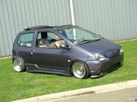 Click image for larger version

Name:	renault twingo 1.jpg
Views:	107
Size:	490.0 KB
ID:	1603872