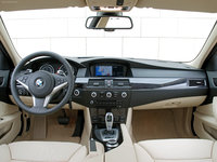 Click image for larger version

Name:	BMW-530i_2008_1600x1200_wallpaper_27.jpg
Views:	89
Size:	287.1 KB
ID:	1228292