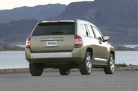 Click image for larger version

Name:	07jeepcompass_hi004.jpg
Views:	63
Size:	573.5 KB
ID:	431435