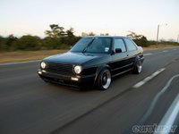 Click image for larger version

Name:	eurp_1007_02_o+1991_vw_jetta_coupe+full_view.jpg
Views:	98
Size:	42.4 KB
ID:	1580372