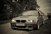 Click image for larger version

Name:	bmw127.jpg
Views:	75
Size:	802.9 KB
ID:	2580239