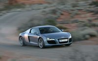 Click image for larger version

Name:	112_0702_16z%2B2008_audi_r8%2Bfront_three_quarter_view.jpg
Views:	63
Size:	30.3 KB
ID:	411318