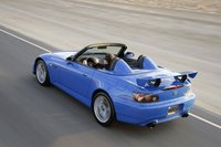 Click image for larger version

Name:	2009-honda-s2000-cr_1.jpg
Views:	32
Size:	231.9 KB
ID:	1056758