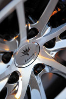 Click image for larger version

Name:	Nissan-350Z-PC-151-wheel.jpg
Views:	25
Size:	62.4 KB
ID:	1860356