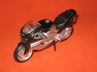 Click image for larger version

Name:	Yamaha ThunderRace 1000.jpeg
Views:	64
Size:	1.53 MB
ID:	1521835