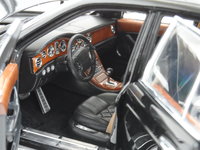 Click image for larger version

Name:	Bentley Arnage (7).JPG
Views:	42
Size:	1.48 MB
ID:	3195754