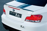 Click image for larger version

Name:	big_BMW_Serie1_tii_concept_015.jpg
Views:	48
Size:	43.4 KB
ID:	1100924