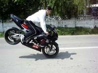 Click image for larger version

Name:	stoppie.jpg
Views:	368
Size:	44.9 KB
ID:	128956