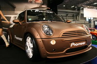 Click image for larger version

Name:	VOITURES_PARIS_TUNING_SHOW_2008_-_013.jpg
Views:	366
Size:	254.8 KB
ID:	467818