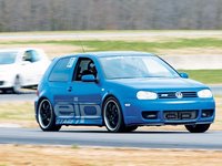 Click image for larger version

Name:	eurp_0705_01_z+capital_area_chapter+volkswagen_mk4_r32.jpg
Views:	43
Size:	51.4 KB
ID:	1318211