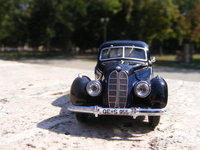 Click image for larger version

Name:	BMW 335 limousine 4door 1941 - SCHUCO 1-43 5.JPG
Views:	10
Size:	1.18 MB
ID:	3166140