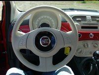 Click image for larger version

Name:	pics-max-8793-337469-fiat-500-1-3mjt-lounge-2008.jpg
Views:	48
Size:	103.9 KB
ID:	1657374