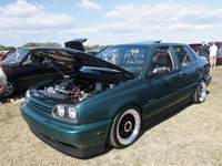 Click image for larger version

Name:	eurp_0801_70_z+h2o_intl_2007+efrain_cruz_1996_jetta_sideview.jpg
Views:	39
Size:	72.7 KB
ID:	1485416