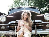 Click image for larger version

Name:	Taylor_Swift_Cadillac_classic_3815.jpg
Views:	97
Size:	168.6 KB
ID:	2364368