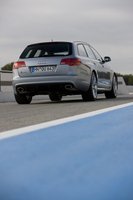 Click image for larger version

Name:	Audi_RS6_Avant_12.jpg
Views:	368
Size:	25.0 KB
ID:	715499