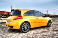 Click image for larger version

Name:	Renault Sport.jpg
Views:	251
Size:	372.3 KB
ID:	492995