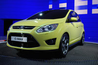 Click image for larger version

Name:	13-ford-c-max-live-frankfurt.jpg
Views:	57
Size:	498.9 KB
ID:	1088178