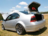 Click image for larger version

Name:	eurp_0707_19_z_+volkswagen_jetta+left_rear_view.jpg
Views:	53
Size:	60.4 KB
ID:	1320780