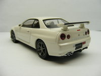 Click image for larger version

Name:	Nissan Skyline GT-R V-spec II BNR34 - KYOSHO 1-43 6.JPG
Views:	14
Size:	1.30 MB
ID:	2611046