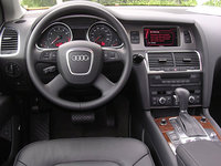 Click image for larger version

Name:	audi_q7_4160.jpg
Views:	278
Size:	73.0 KB
ID:	534808