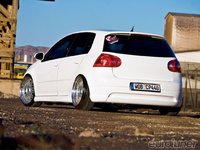 Click image for larger version

Name:	eurp_1010_02_o+2007_volkswagen_gti+driver_side_rear_view.jpg
Views:	102
Size:	64.7 KB
ID:	1684103