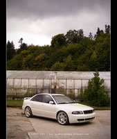 Click image for larger version

Name:	Audi A4 097.jpg
Views:	616
Size:	599.9 KB
ID:	714173