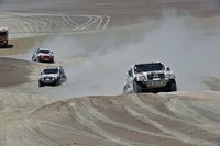 Click image for larger version

Name:	race-2-recovery-land-rover-dakar-rally.jpg
Views:	81
Size:	287.8 KB
ID:	2930462