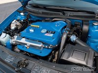 Click image for larger version

Name:	eurp_0904_10_z+2003_volkswagen_gti_20ae+engine.jpg
Views:	111
Size:	68.2 KB
ID:	1251382