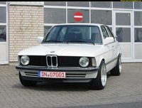 Click image for larger version

Name:	pics-max-13307-269834-1981-bmw-3-series-e21.jpg
Views:	51
Size:	118.5 KB
ID:	2068404