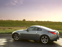 Click image for larger version

Name:	nissan350z06_03.jpg
Views:	53
Size:	125.0 KB
ID:	197992