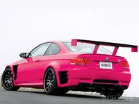 Click image for larger version

Name:	eurp_0907_02_z+2008_bmw_m3+rear_view.jpg
Views:	45
Size:	37.8 KB
ID:	1235136