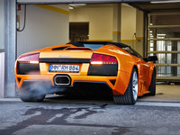 Click image for larger version

Name:	lp640-roadster copy.jpg
Views:	66
Size:	459.9 KB
ID:	1611998