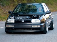 Click image for larger version

Name:	eurp_0804_12_z_1995_vw_jetta_front_view.jpg
Views:	58
Size:	61.1 KB
ID:	1330633
