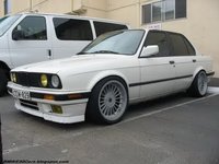 Click image for larger version

Name:	BMW-E30 (2).jpg
Views:	350
Size:	19.4 KB
ID:	2775769