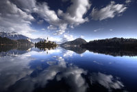 Click image for larger version

Name:	bled_HDR.jpg
Views:	173
Size:	4.80 MB
ID:	852786