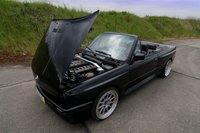 Click image for larger version

Name:	Cabrio V12 01.jpg
Views:	260
Size:	216.6 KB
ID:	627297