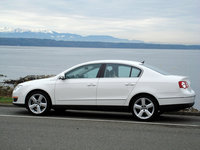 Click image for larger version

Name:	' 4 ' VW Passat Variant '.jpg
Views:	128
Size:	95.3 KB
ID:	1360116