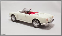 Click image for larger version

Name:	Alfa Romeo Giulietta Spider 002.jpg
Views:	14
Size:	3.34 MB
ID:	3141110
