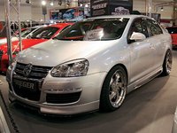 Click image for larger version

Name:	eurp_0703_19z+volkswagen_jetta+2006_essens_motor_show.jpg
Views:	54
Size:	67.6 KB
ID:	1327916