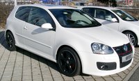 Click image for larger version

Name:	VW_Golf_V_GTI_front_20080123.jpg
Views:	60
Size:	469.0 KB
ID:	2908121