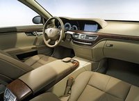 Click image for larger version

Name:	2009-s600-interior.jpg
Views:	54
Size:	90.0 KB
ID:	1026228