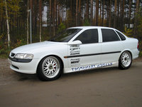 Click image for larger version

Name:	Opelvectra.jpg
Views:	97
Size:	488.6 KB
ID:	284133