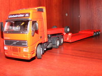 Click image for larger version

Name:	Volvo FH 12 Lowbad Trailer - JOAL 1-50 1.JPG
Views:	122
Size:	1.60 MB
ID:	1130520