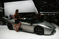 Click image for larger version

Name:	05-reventon-roadster-live.jpg
Views:	199
Size:	564.2 KB
ID:	1087257