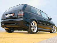 Click image for larger version

Name:	eurp_0711_02_z+1996_vw_golf_gti_vr6+back.jpg
Views:	164
Size:	60.4 KB
ID:	479986